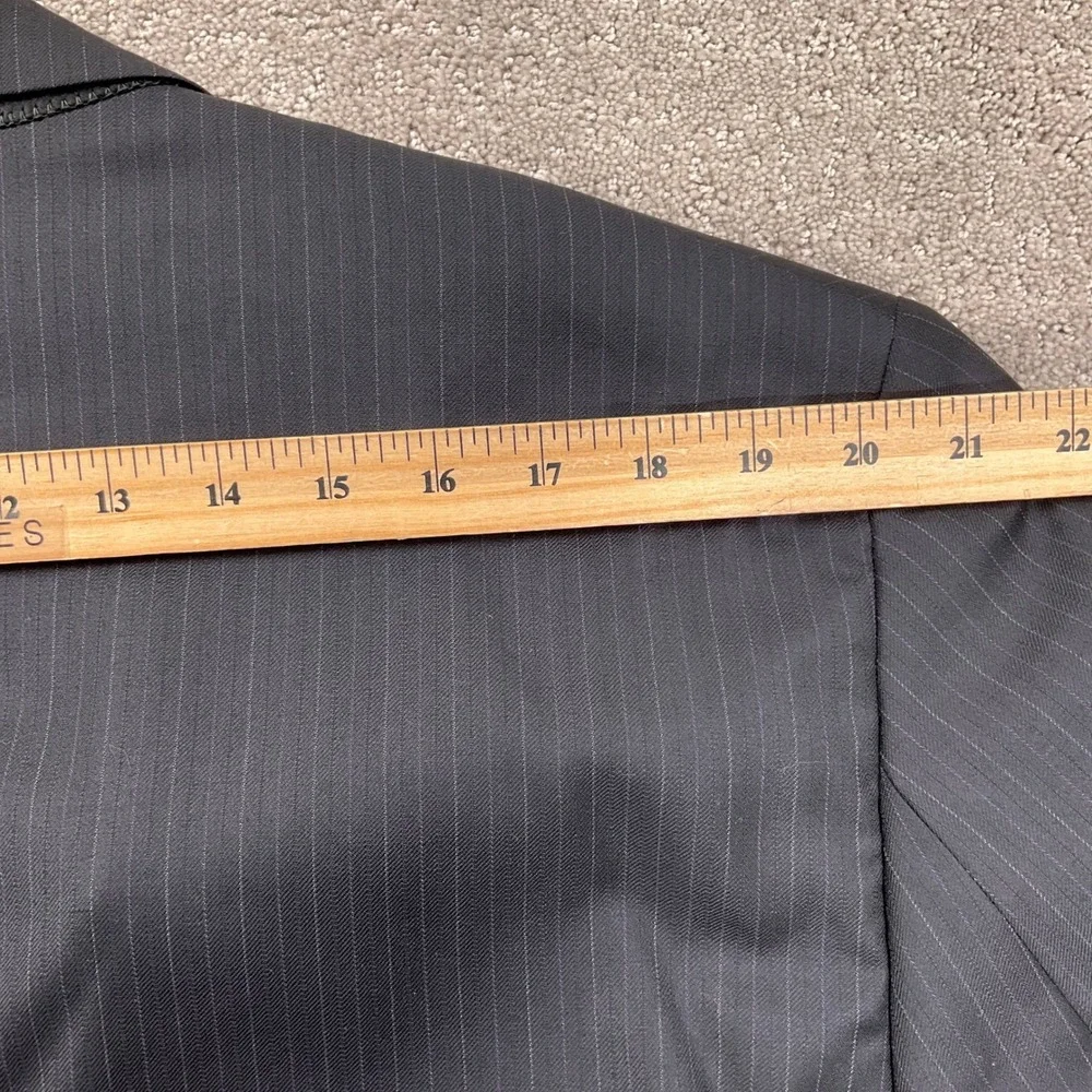 JOS A BANK Signature Suit Mens 46L 40W 29L  Black Purple Pinstripe 2 Button Wool